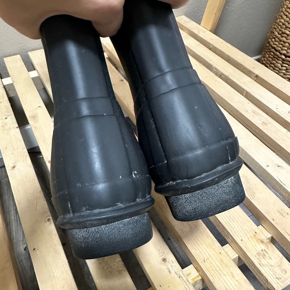 HUNTER Tall Rain Boot - Picture 12 of 15